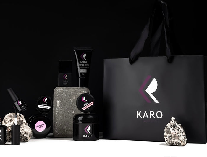 <h3><strong>KARO – Професійний бренд для нігтів</strong></h3>