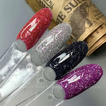 Smalto gel Saga Fiery №44 Nero con sottotono blu 9ml