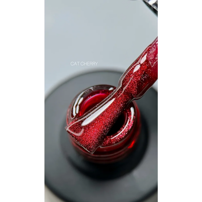 Gel polish Cat Shine №1(cherry) 9 ml Saga Professional - Gel Nail Polish