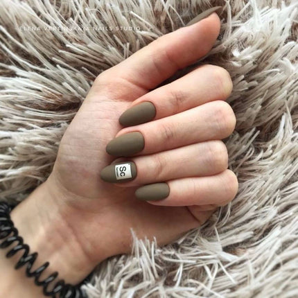 Vernis Gel Desire №67 cendré 8ml KARO
