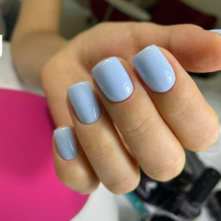 Βερνίκι Gel Desire №31 γαλάζιο κενταύρι 8ml KARO