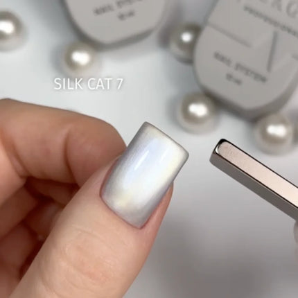Gel polish Silk Cat №7 10 ml Saga Professional - Gel Nail Polish