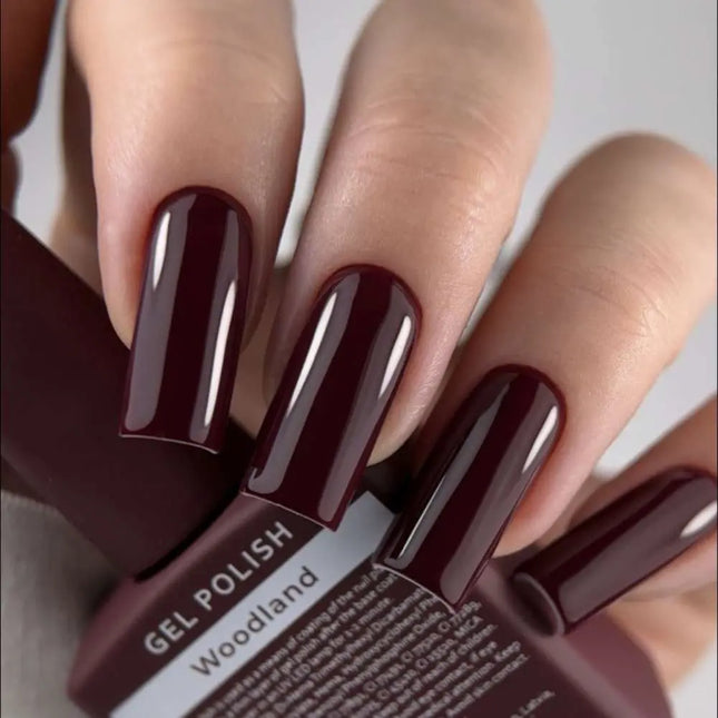HEYLOVE Gel Polish Woodland 15ml - Dark Mahogany