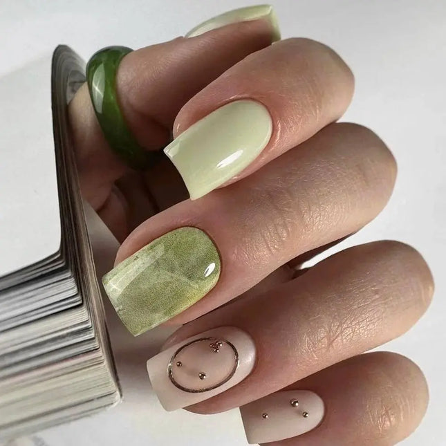 Παλτό βάσης Cover Tint Base Χρώμα Aloe "Warm salad" 15 ml HEYLOVE