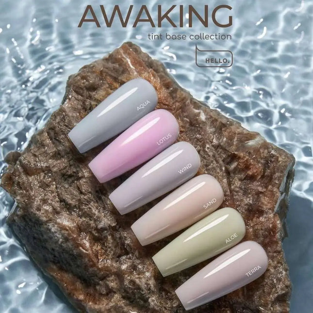 Παλτό βάσης Cover Tint Base Χρώμα Aloe "Warm salad" 15 ml HEYLOVE