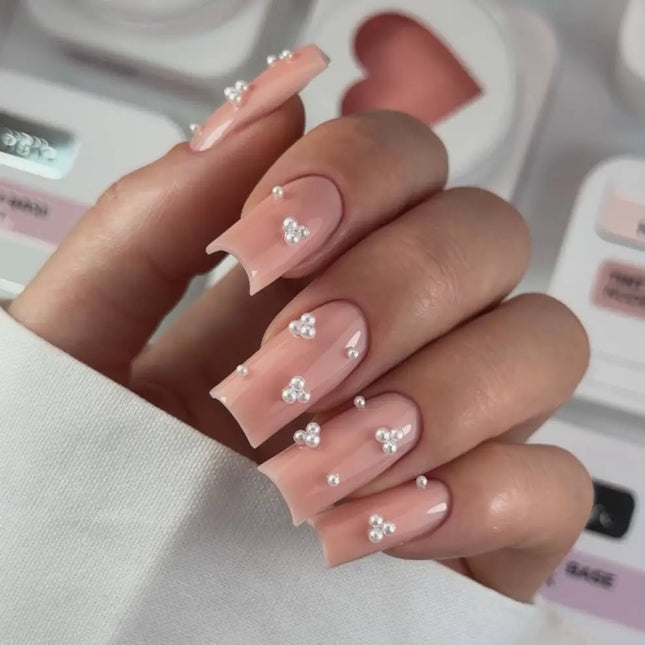 Κάλυψη Tint Base Χρώμα Nude "Τέλειο nude" 15 ml HEYLOVE