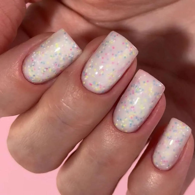 Luna Tutti Frutti Basislaag №16 Melk met meerkleurige vlokken 13ml