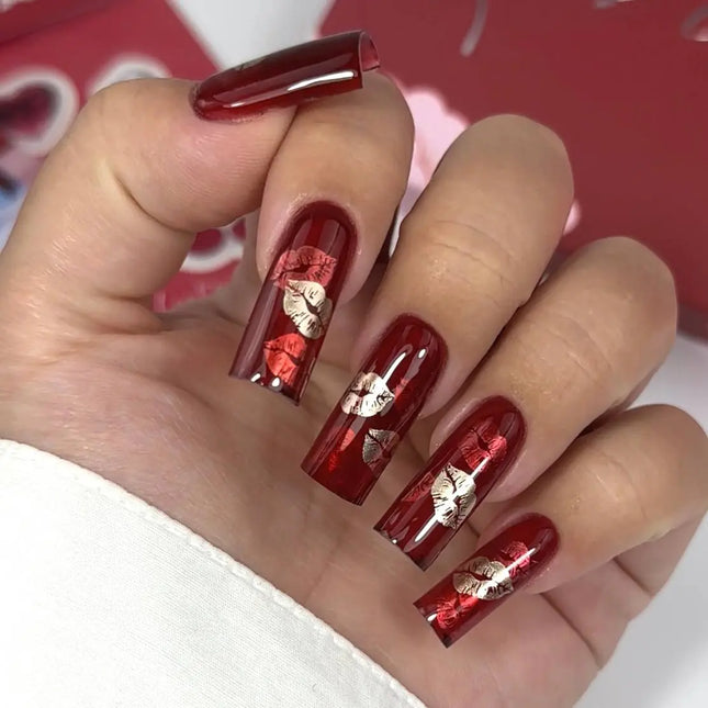 Luna Gel Polish №261 Kiss Donkerrood 8ml