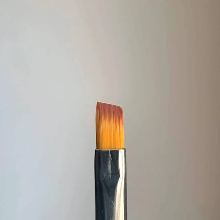 Spazzola per unghie angolata OPI Kolinsky n. 8