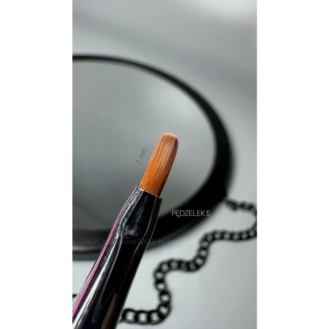 Nail brush Oval 7mm №5 Saga Professional - Nail Art Brushes