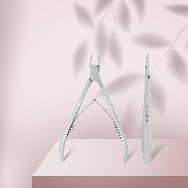 Professional cuticle nippers Staleks Pro Smart 10 4 mm NS-10-4 - Cuticle nipper