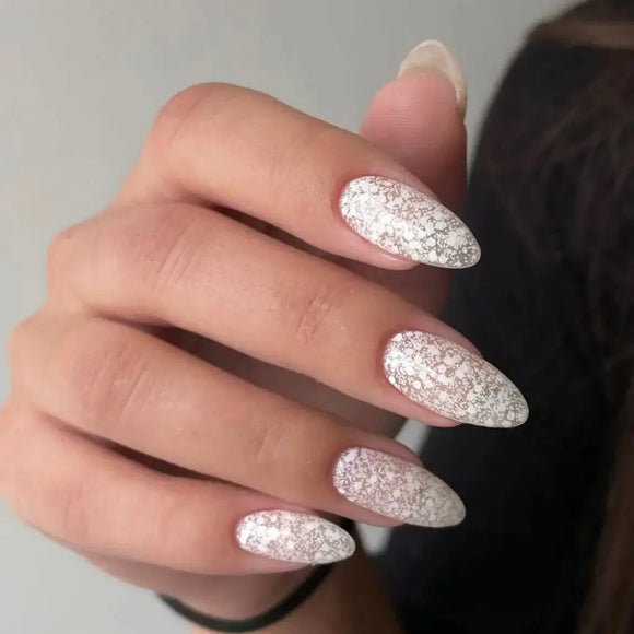 Гель-лак Saga Marmalade №06 прозрачный с белыми хлопьями 9ml