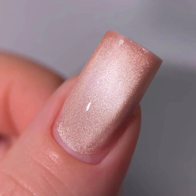 Saga Cat Eye Space n.º 7 Crema Melocotón 10 ml