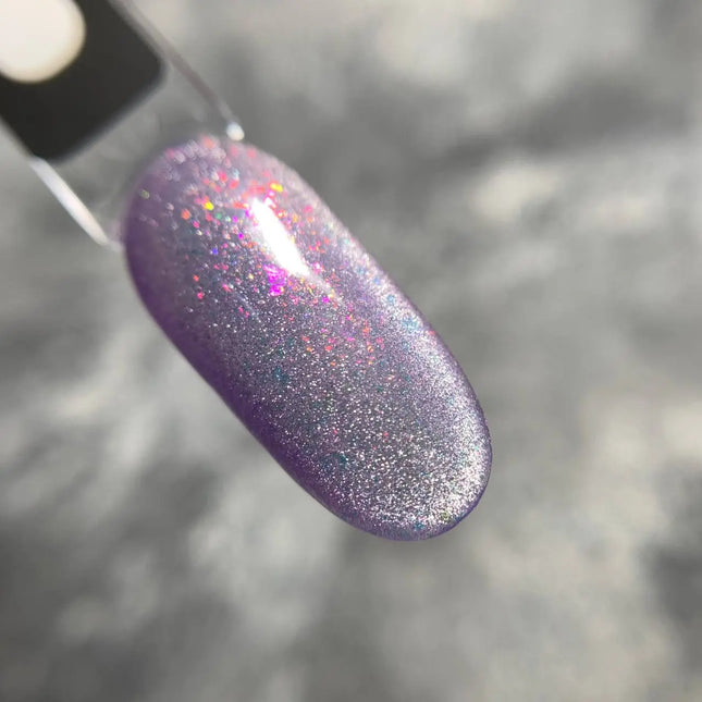 Saga Cat Eye Shine №10 Light Lavender with holographic glitter 9ml