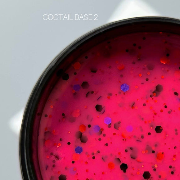 Saga Coctail Grundlack №2 Karmesin mit Figuren 13ml