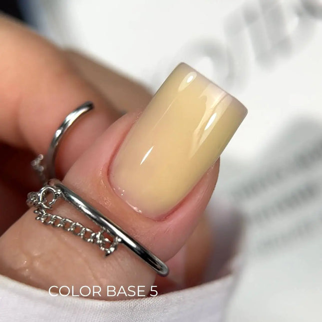 Saga Color Basislaag №05 Zacht Geel 10ml
