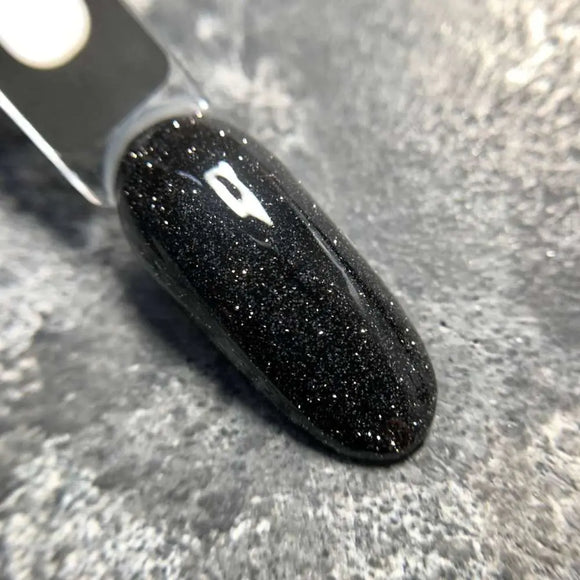 Saga Esmalte en gel Fiery n.º 02 Negro 10ml