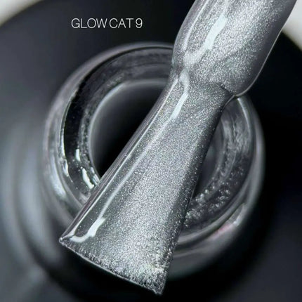 Saga Cat Eye Glow №9 Argent métallique 10 ml
